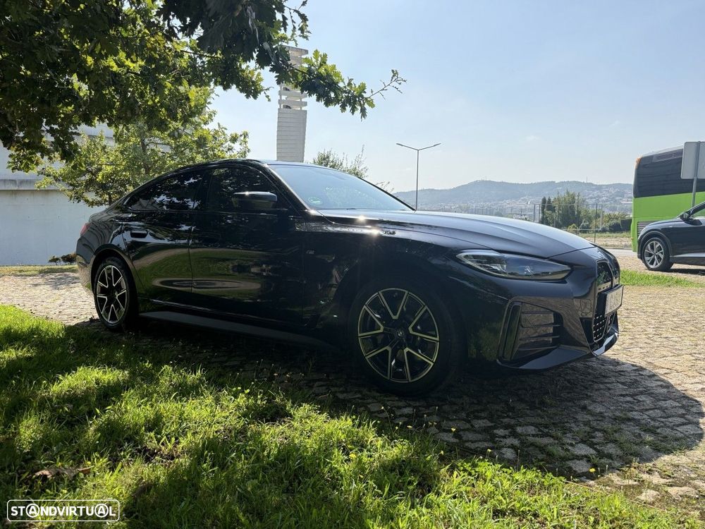 BMW i4 eDrive35 Pack Desportivo M - 11