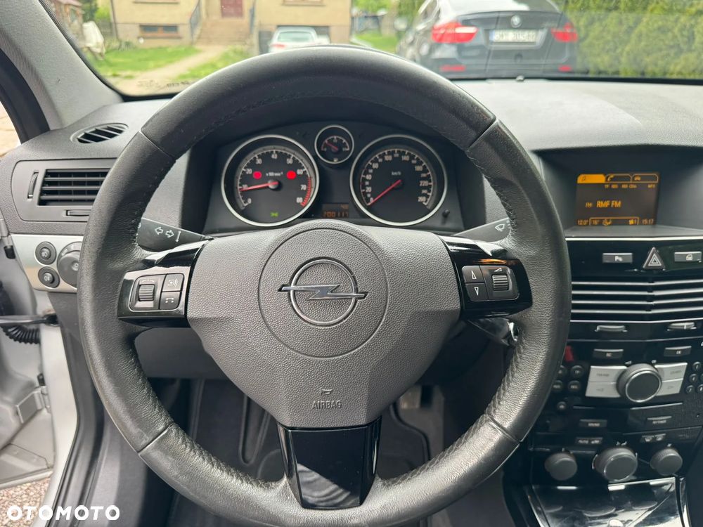 Opel Astra 1.6 Easytronic Cosmo - 24