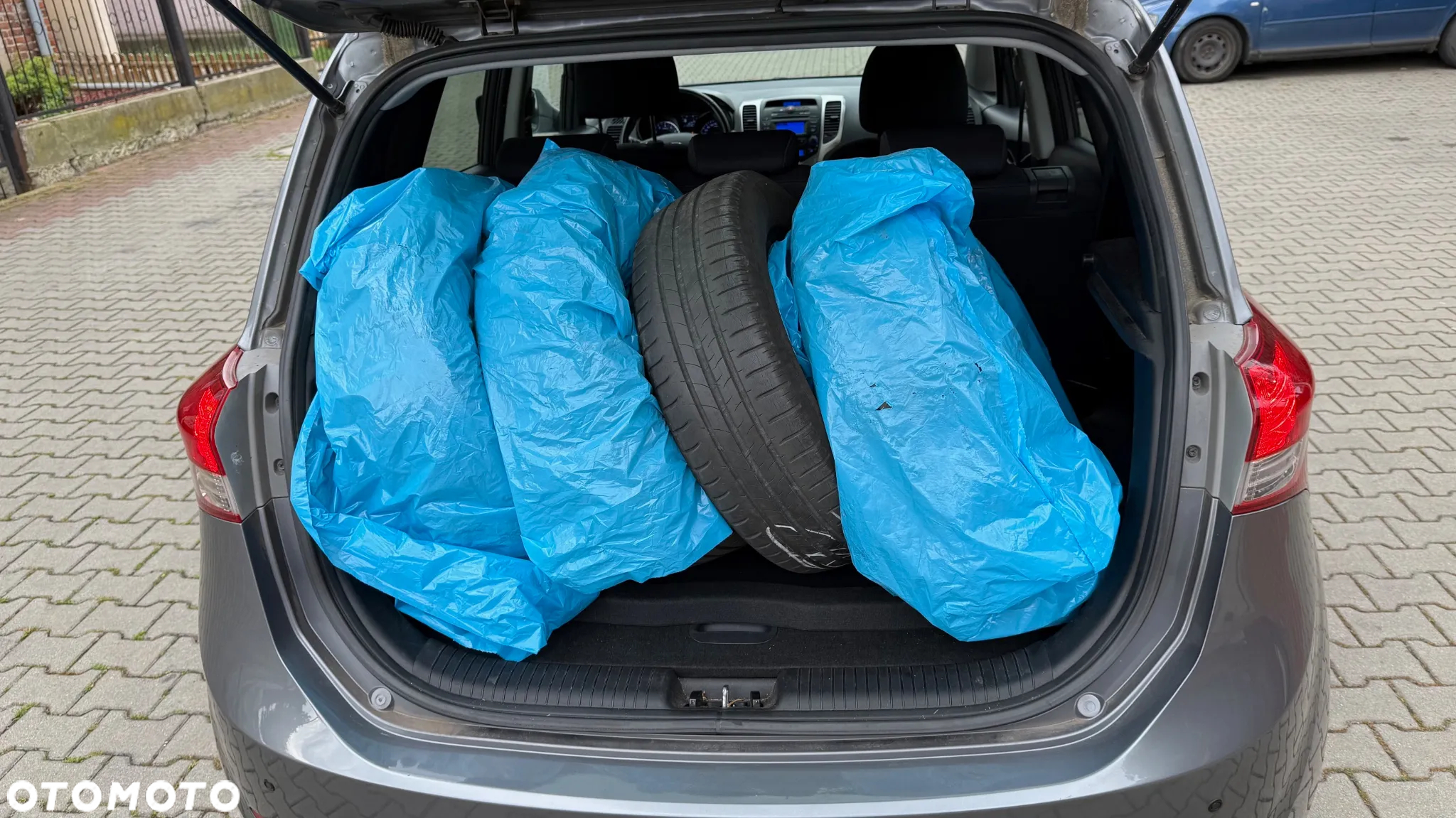 Hyundai ix20 1.6 Premium - 12