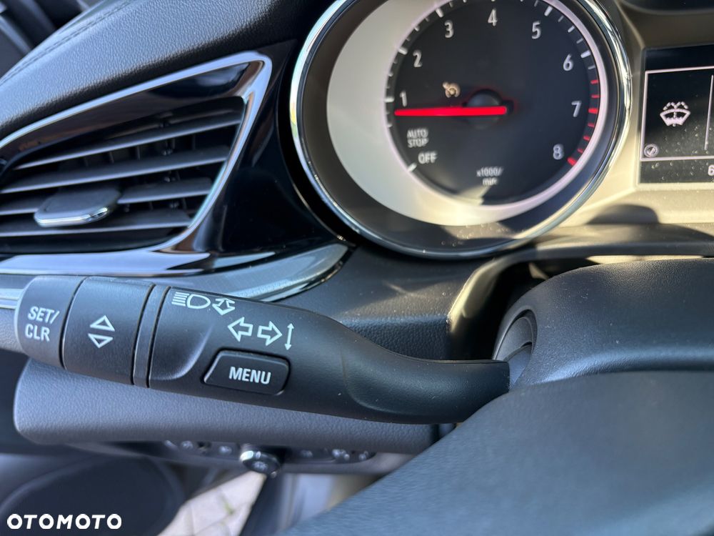 Opel Insignia 1.5 T Enjoy S&S - 13