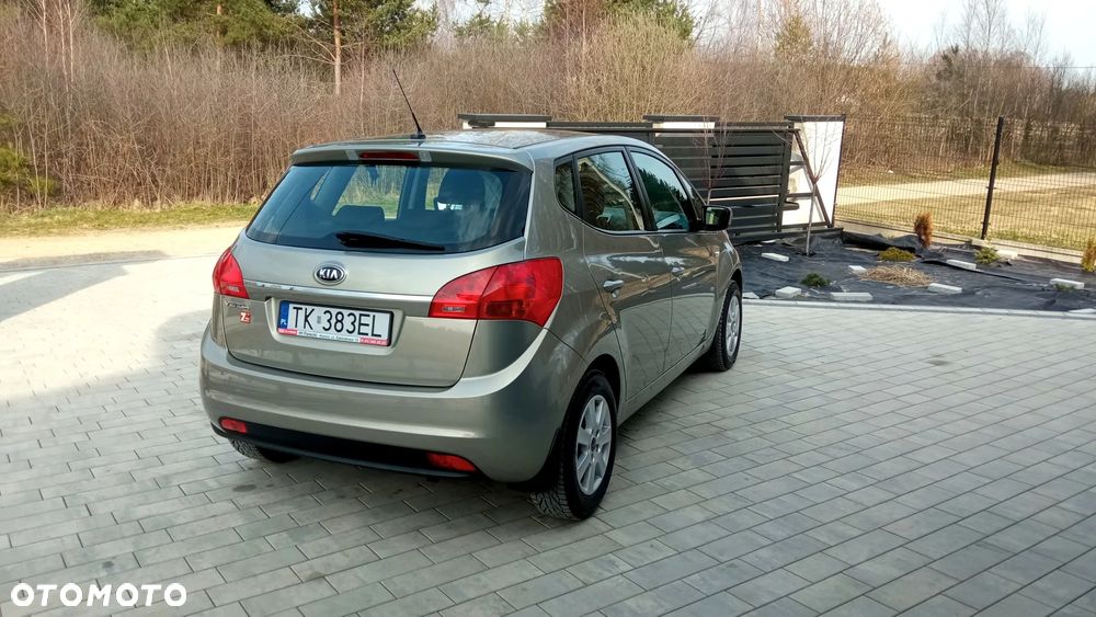 Kia Venga 1.4 L - 14