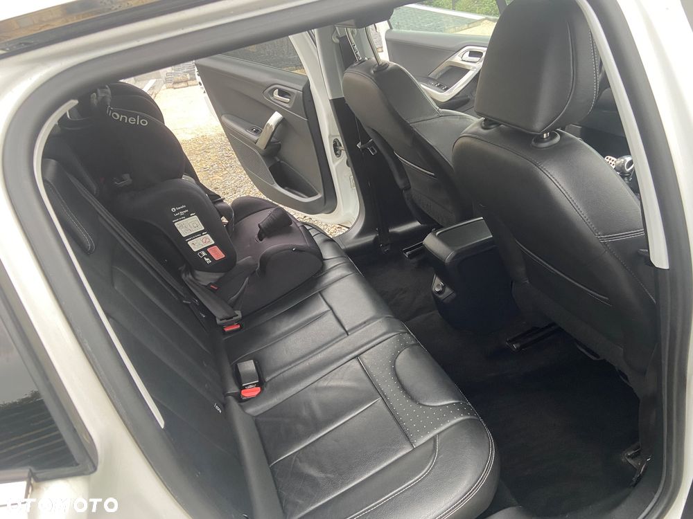 Peugeot 2008 e-HDi FAP 115 STOP & START Business-Line - 14