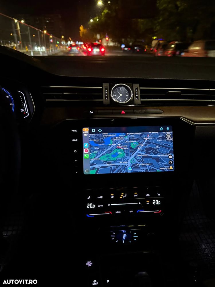 Volkswagen Passat Variant 2.0 TDI DSG 4Motion Highline - 20