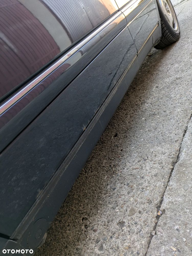 Mercedes-Benz Klasa E 220 D Avantgarde - 20