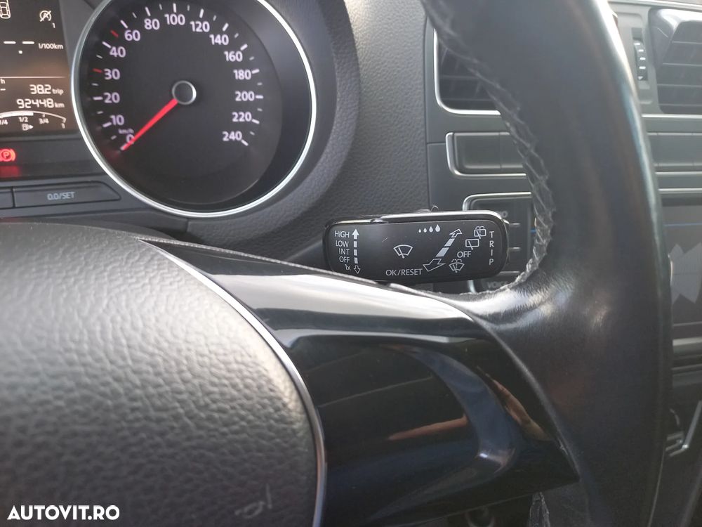 Volkswagen Polo 1.2 TSI BMT Comfortline - 23