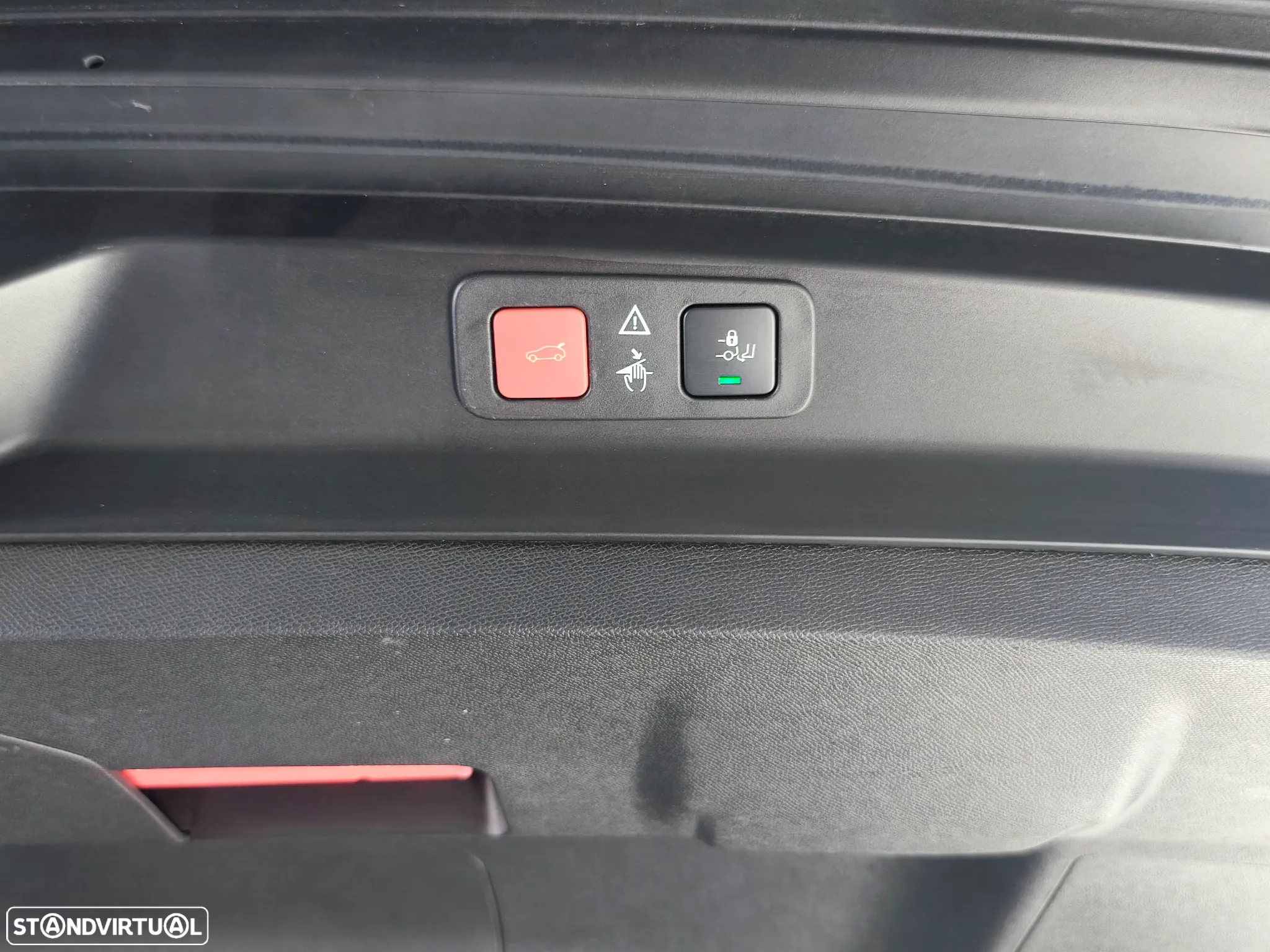 Peugeot 5008 1.5 BlueHDi GT EAT8 - 16
