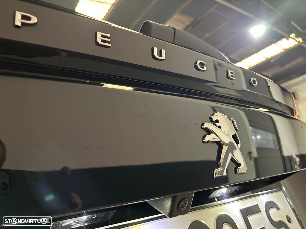 Peugeot 2008 1.2 PureTech Allure Pack - 15