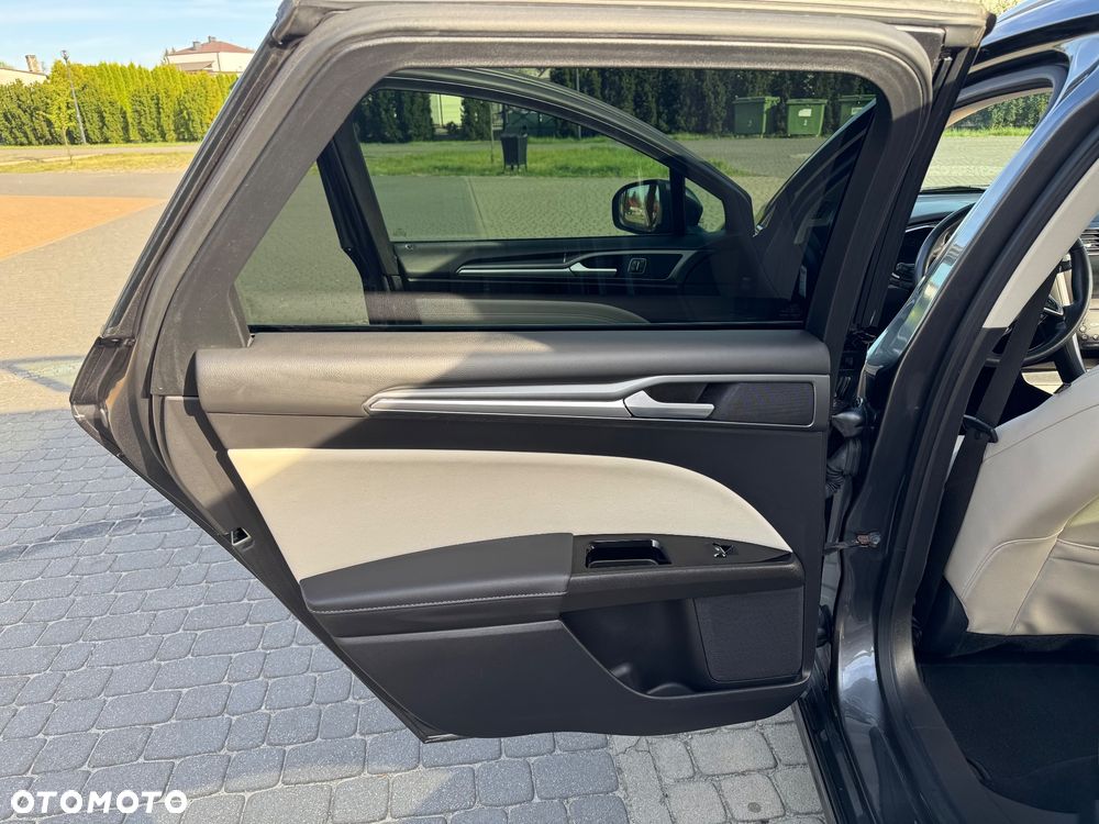 Ford Mondeo 2.0 TDCi STart-Stopp PowerShift-Aut Titanium - 17