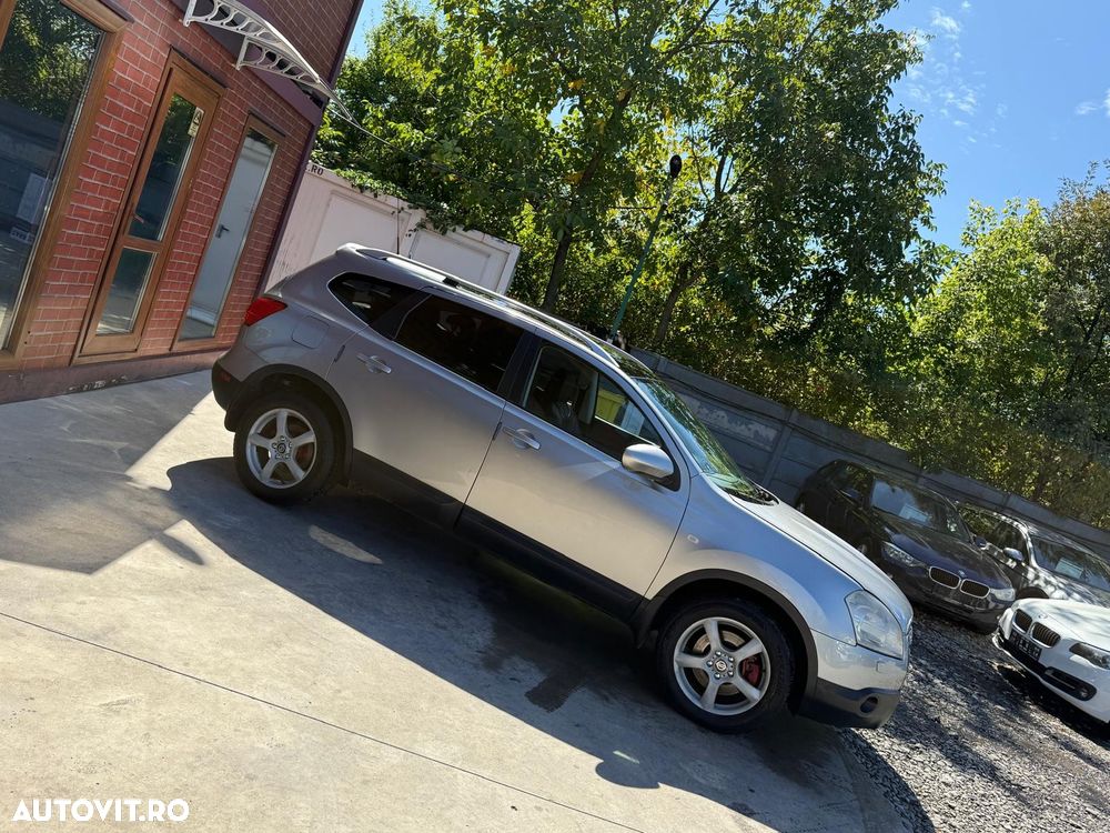 Nissan Qashqai+2 - 32