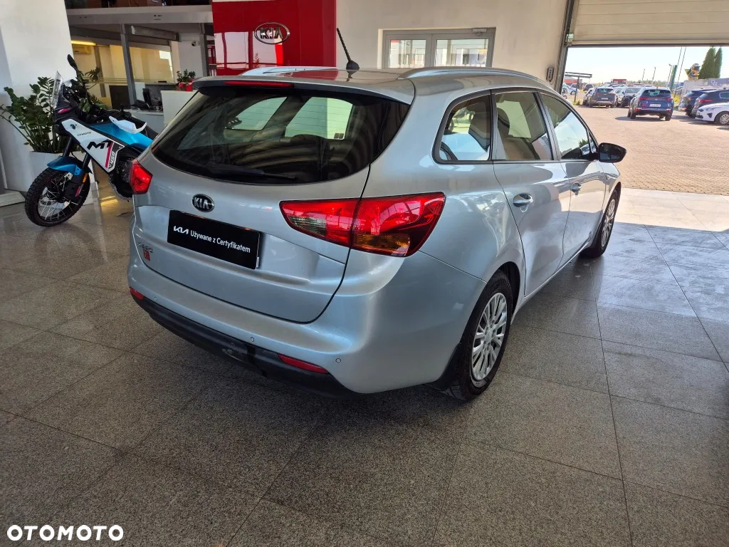 Kia Ceed Cee'd 1.6 GDI M - 8