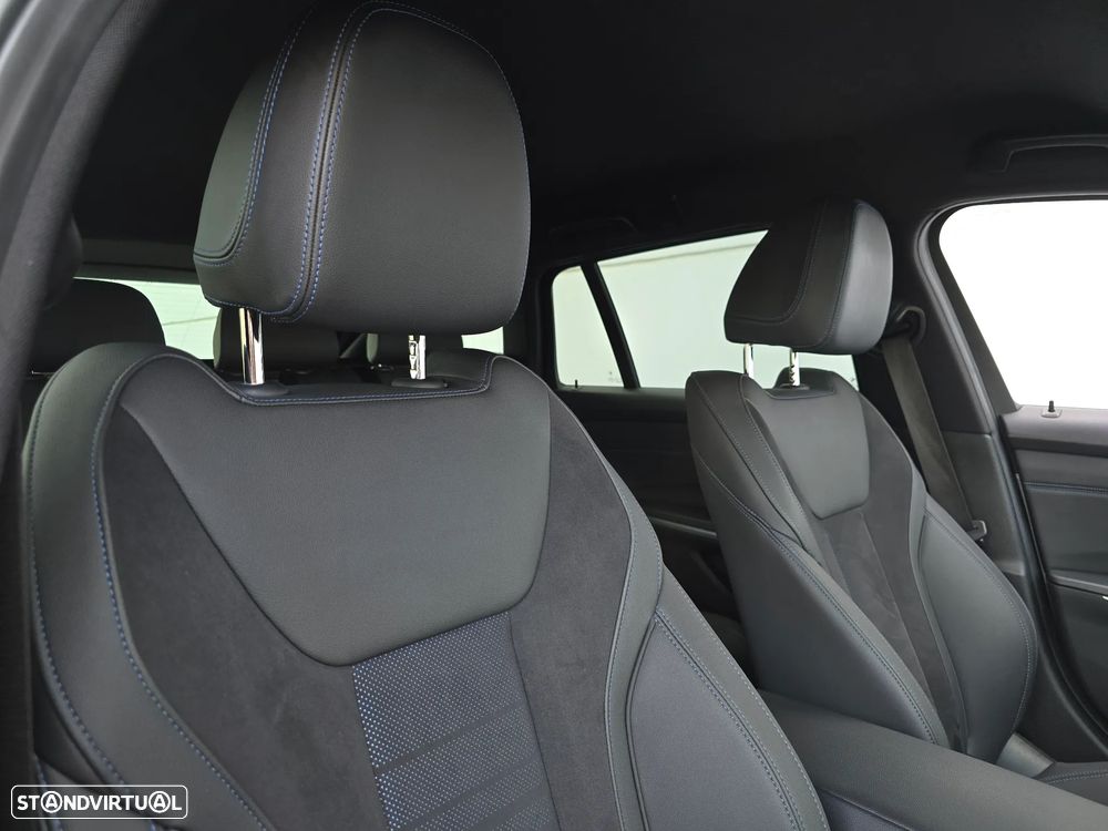 BMW 320 d Pack Desportivo M Auto - 8
