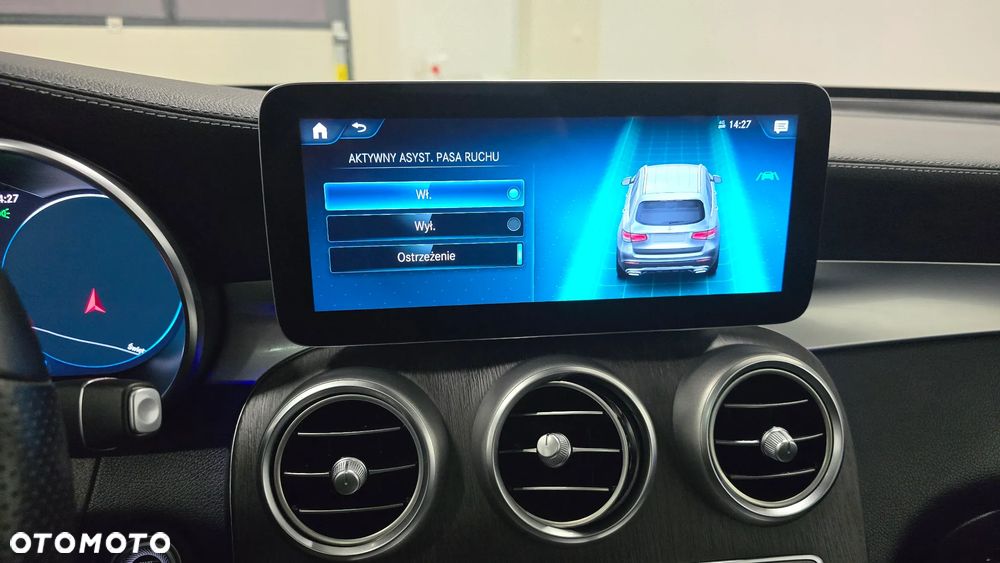 Mercedes-Benz GLC 220 d 4Matic 9G-TRONIC AMG Line Plus - 30