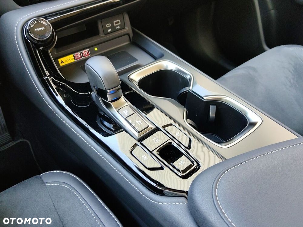 Lexus NX 350h Elegance 2WD - 19