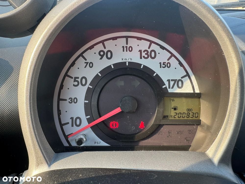 Peugeot 107 1.0 Trendy - 12