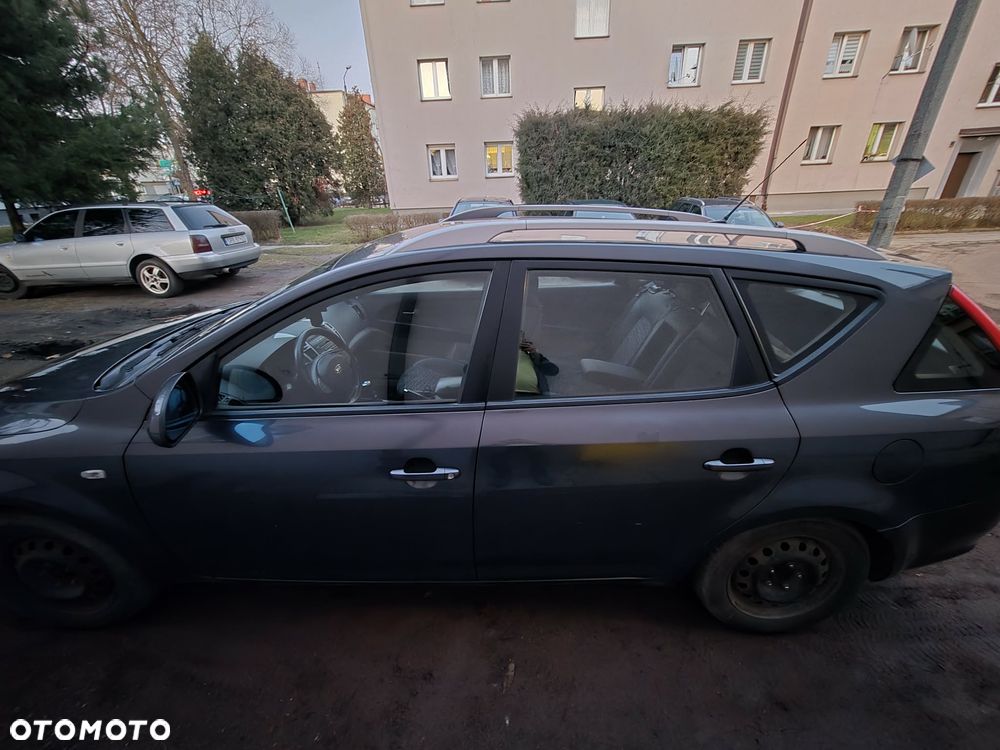 Kia Ceed - 5