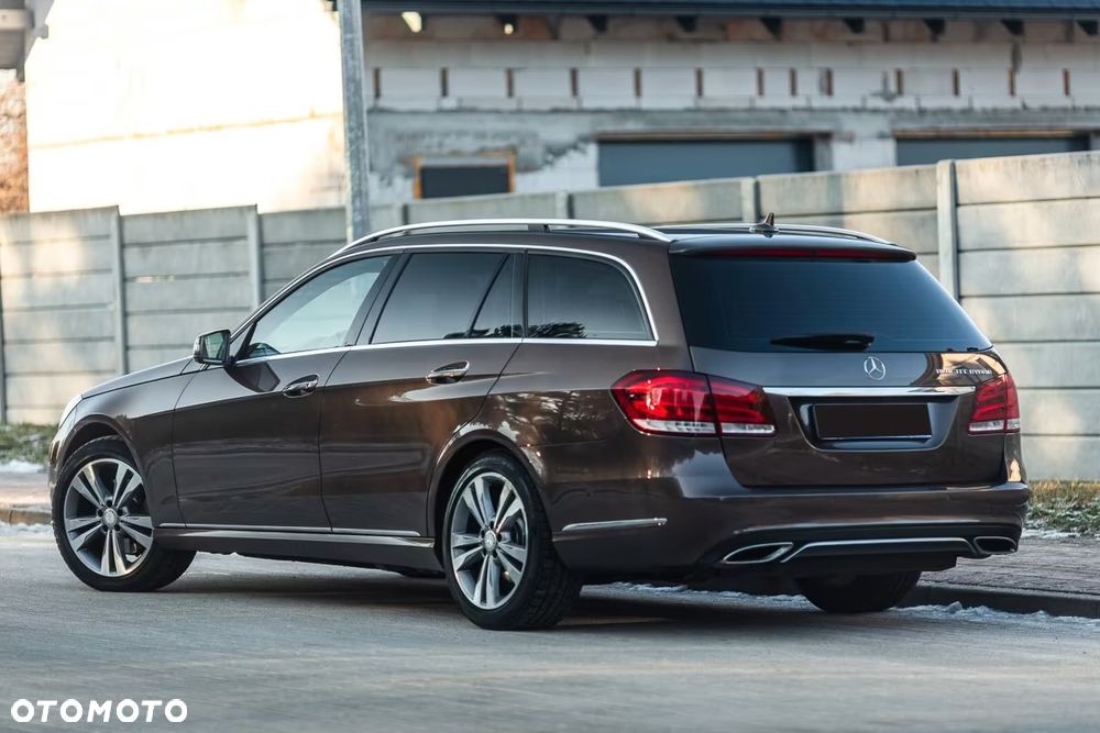 Mercedes-Benz Klasa E 300 BlueTec Hybrid - 3