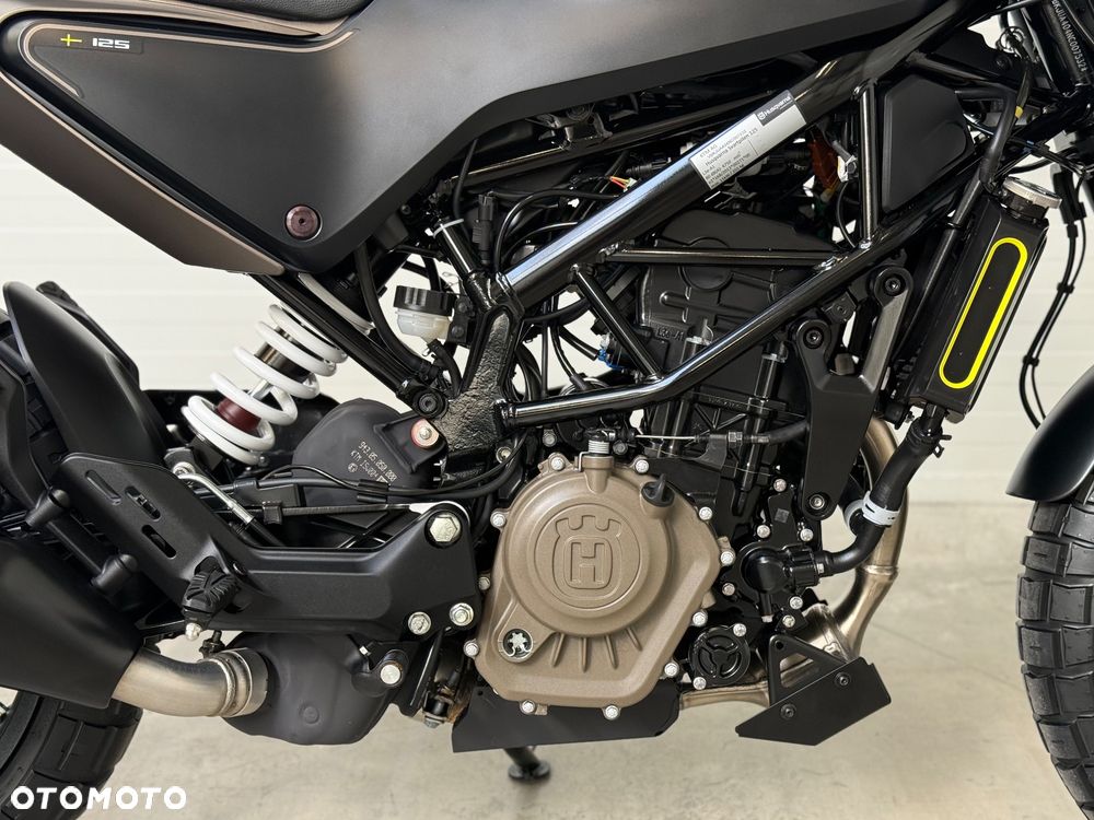 Husqvarna Svartpilen - 13