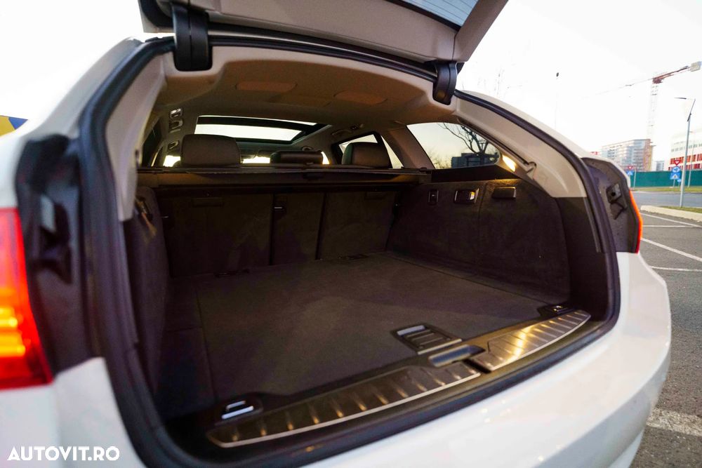 BMW Seria 5 530d Sport-Aut. Luxury Line - 19