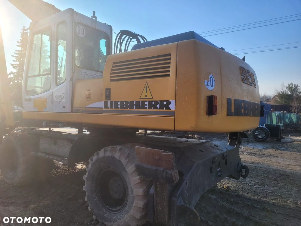 Liebherr A924 - 5