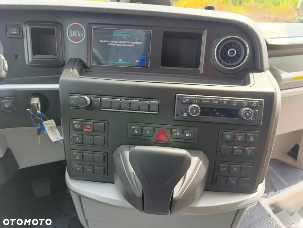 MAN Lions Coach - 19