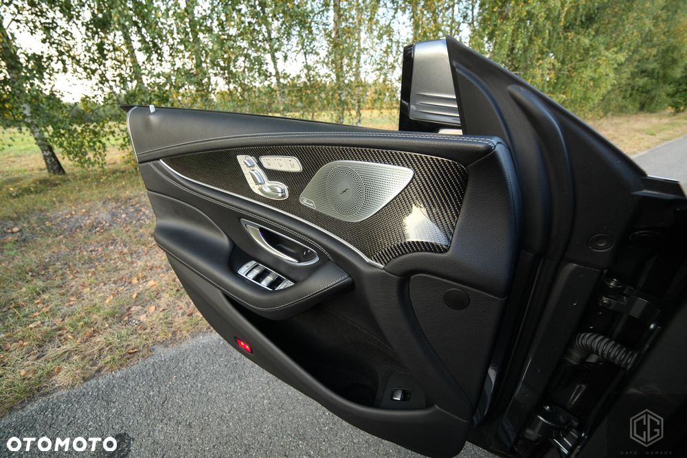 Mercedes-Benz CLS - 26