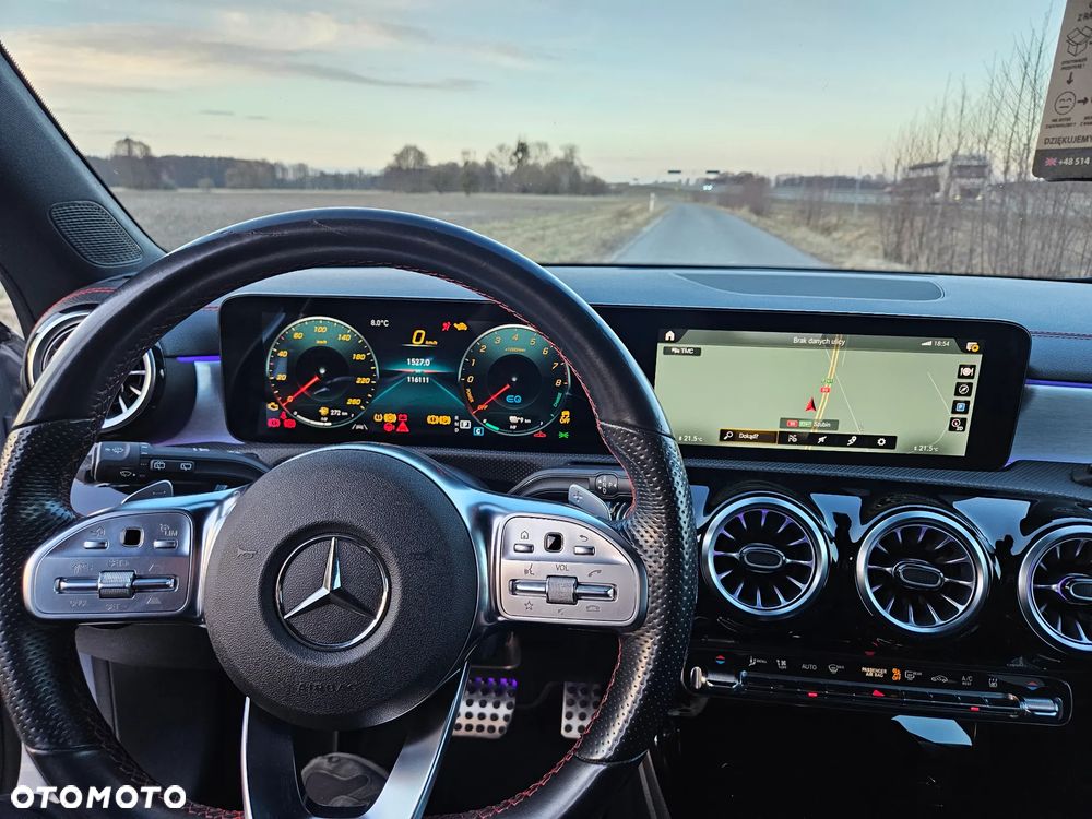 Mercedes-Benz CLA 250 e 8G-DCT AMG Line - 18
