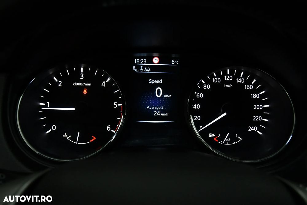Nissan Qashqai 1.6 DCI Start/Stop X-TRONIC Tekna - 29