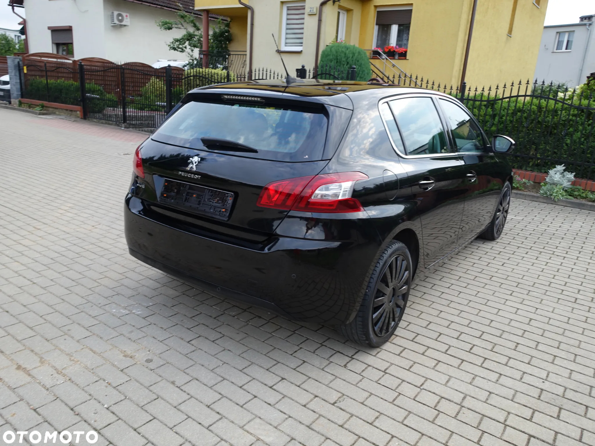 Peugeot 308 1.2 PureTech GPF Allure Pack S&S - 6