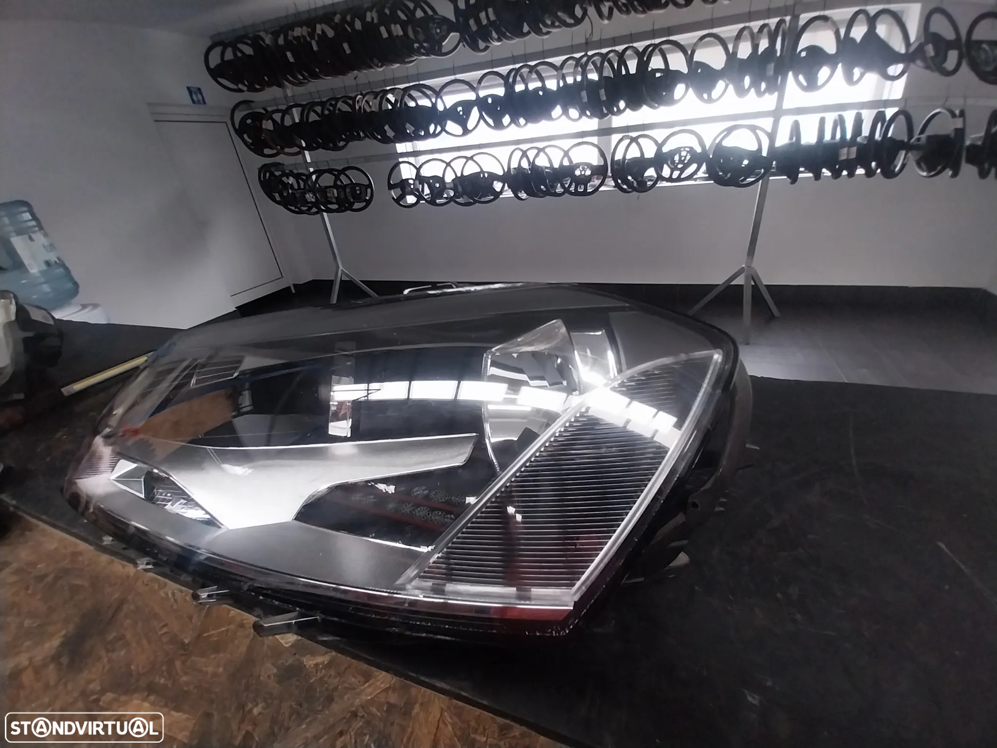 Farol esquerda VW Passat B7 Ref: 3AB941005 - 2
