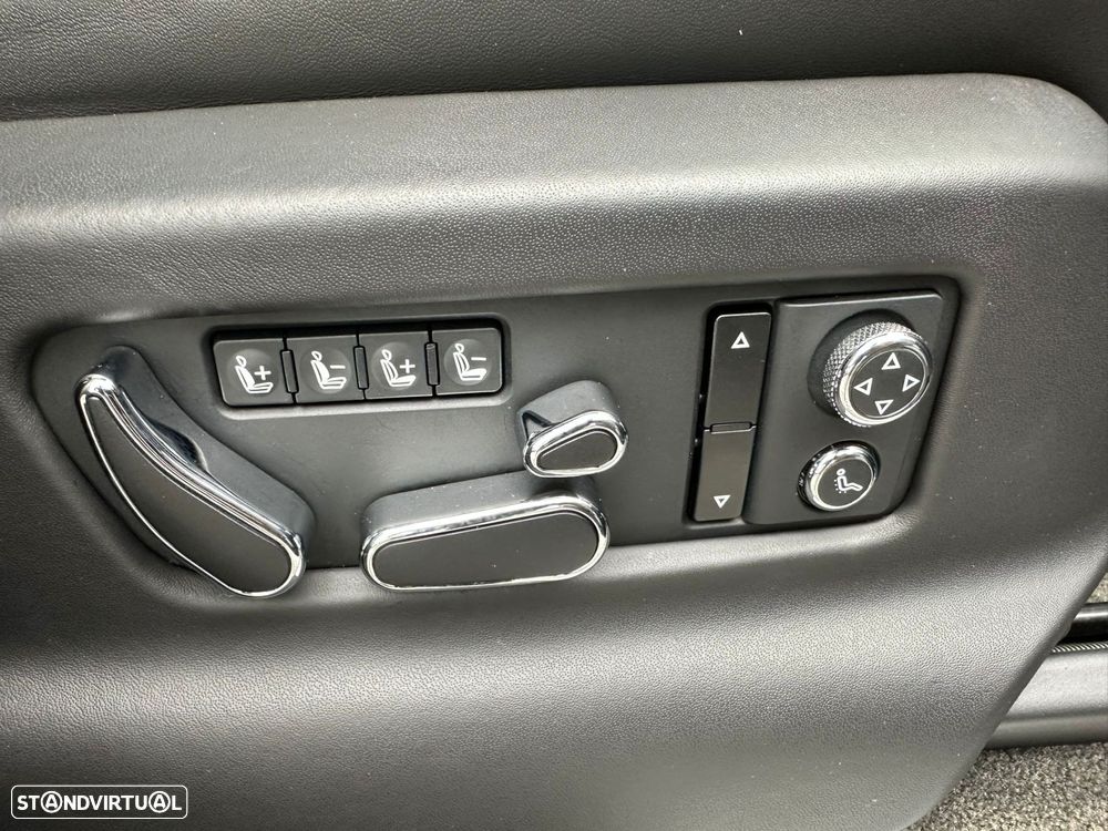 Bentley Bentayga V8 - 42