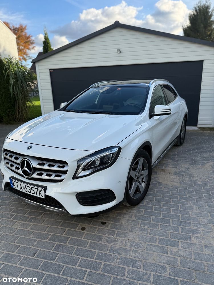 Mercedes-Benz GLA 180 d 7G-DCT AMG Line - 1