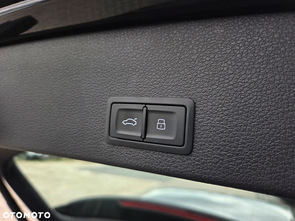 Audi Q2 35 TFSI S tronic design - 13
