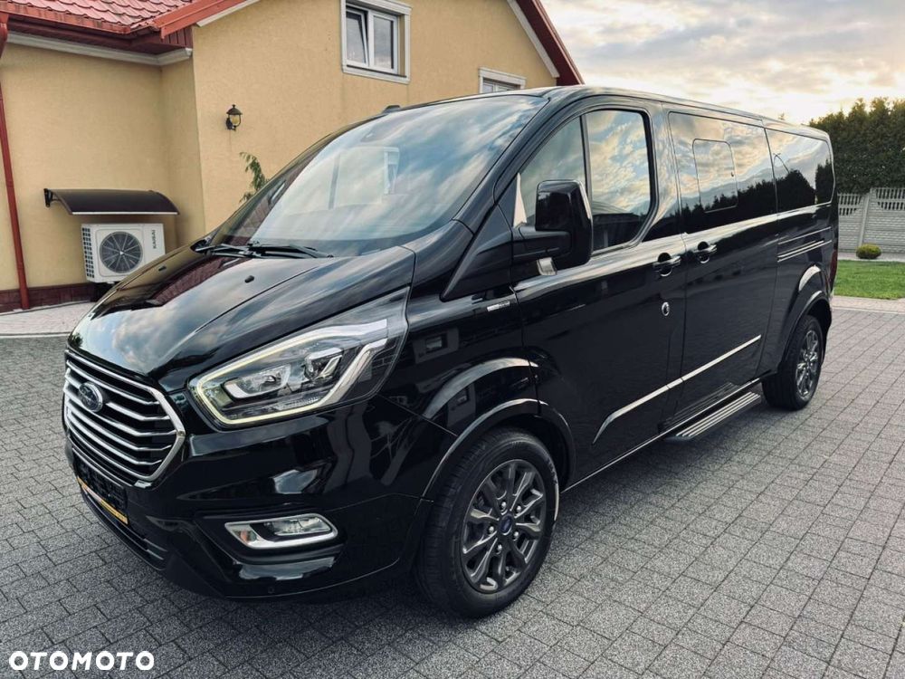 Ford Tourneo Custom - 2