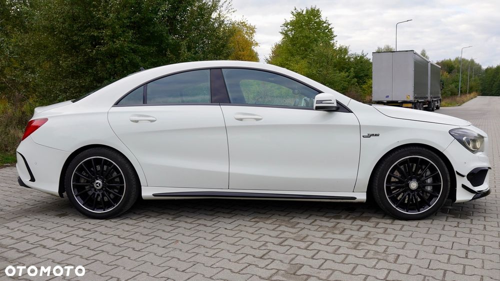 Mercedes-Benz CLA ver-45-amg-4--matic - 11