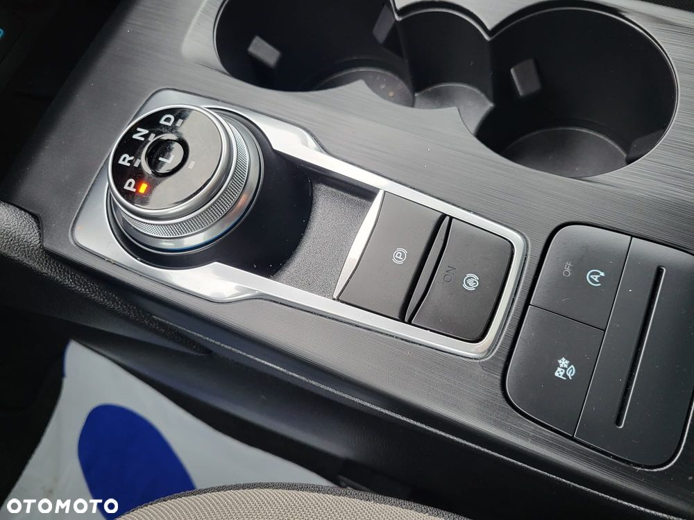 Ford Kuga - 30