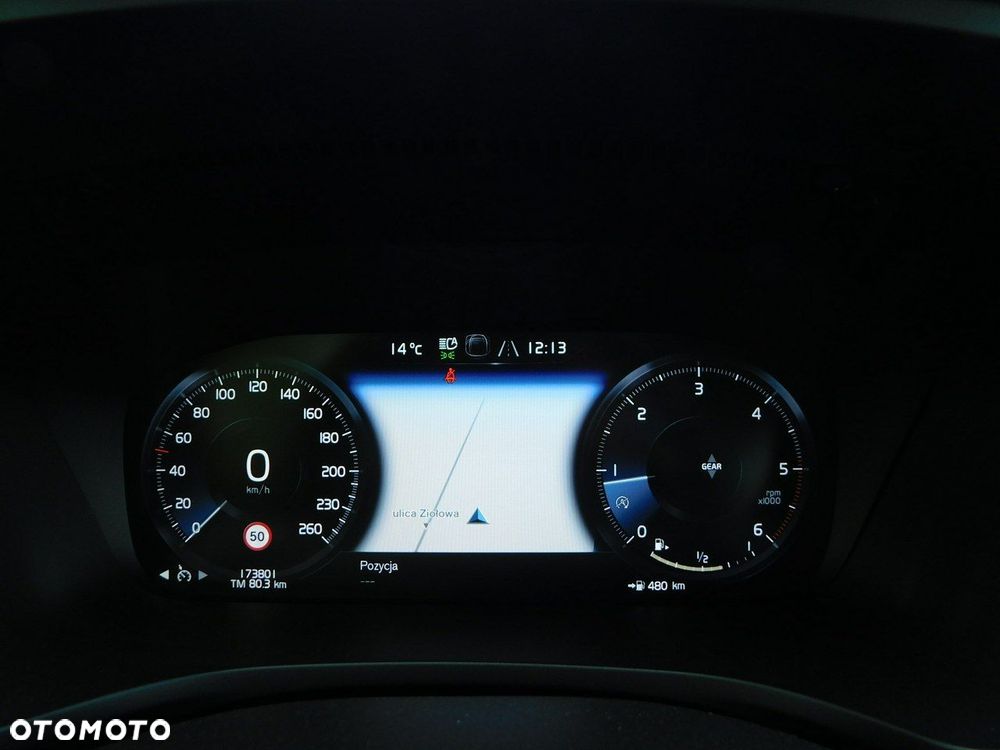 Volvo V60 D3 Momentum - 13