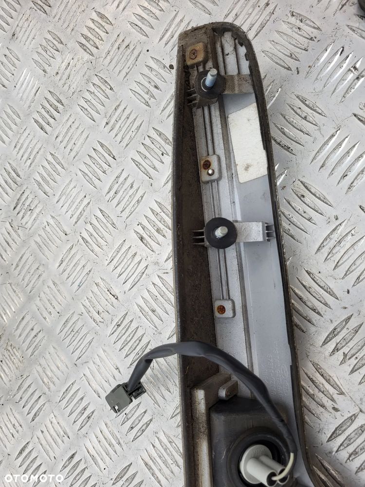 Kia Sportage II Blenda Klapy Bagażnika - 9