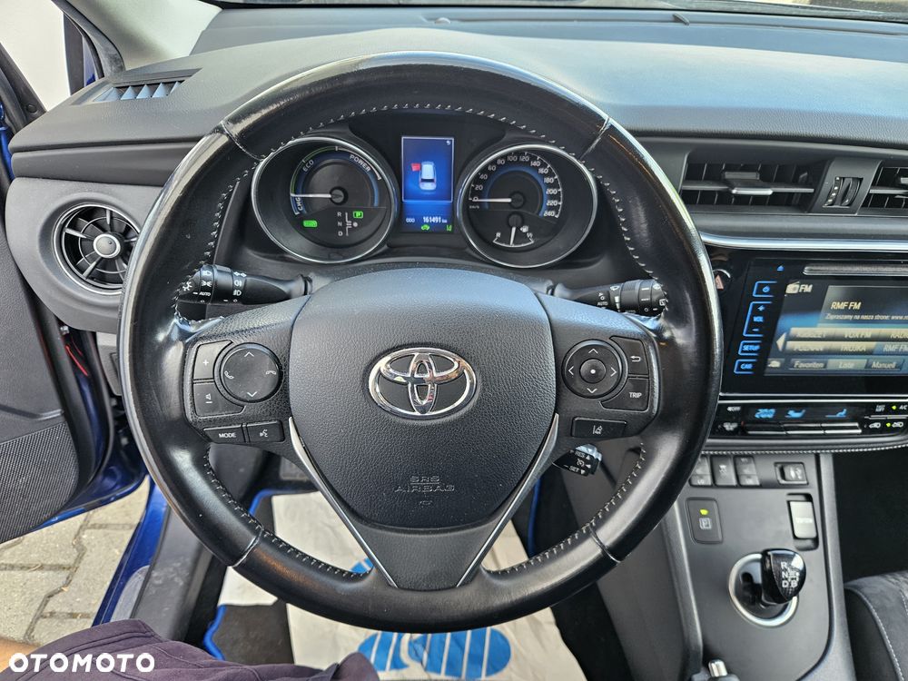 Toyota Auris - 17