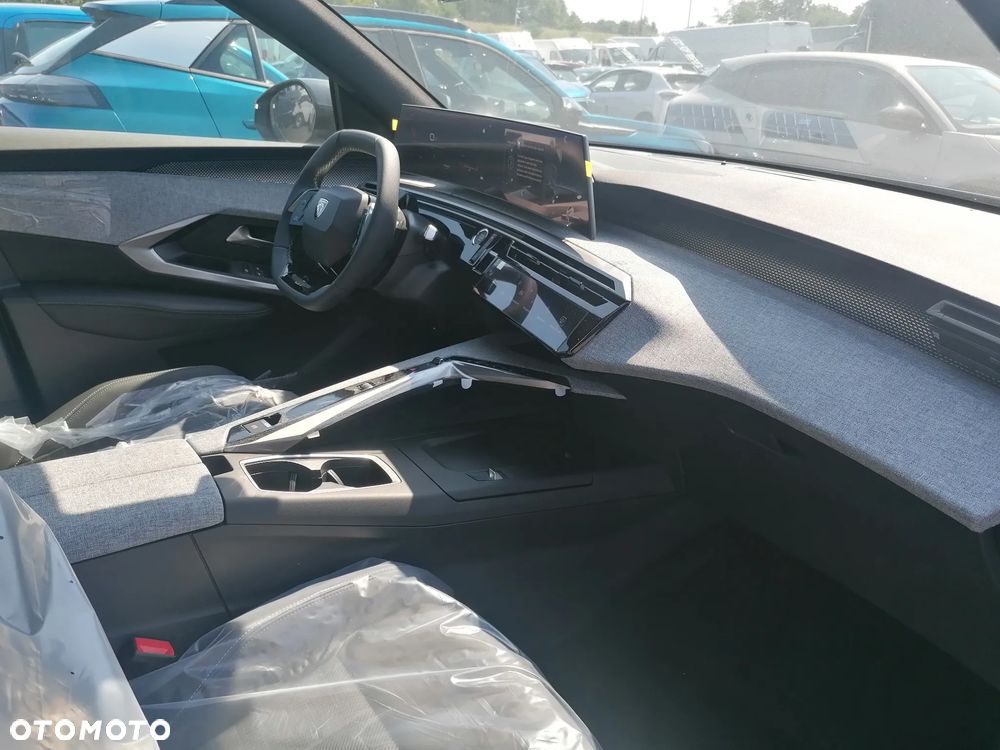 Peugeot 3008 1.2 PureTech mHEV GT E-DCS6 - 6