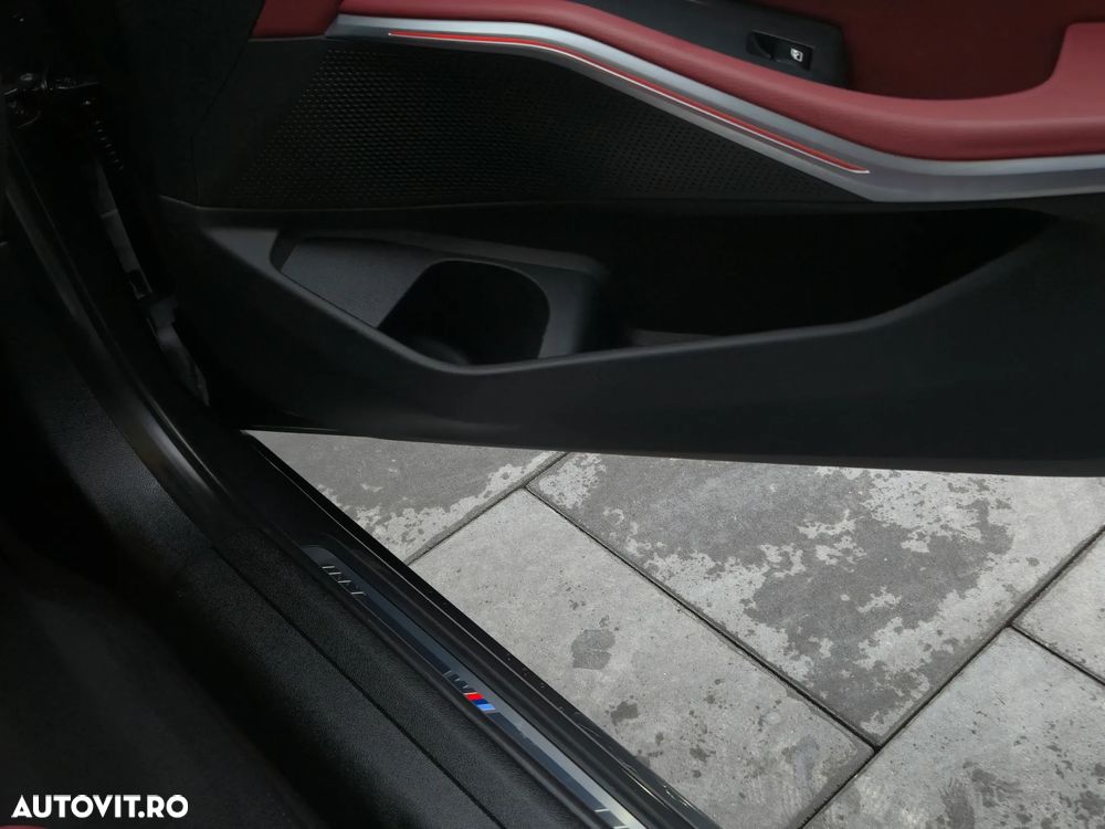 BMW Seria 3 320e Aut. M Sport - 17