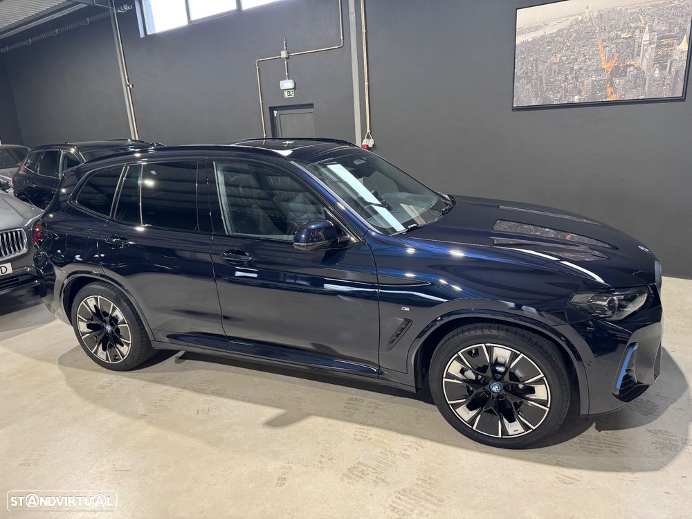 BMW iX3 M Sport Impressive - 14