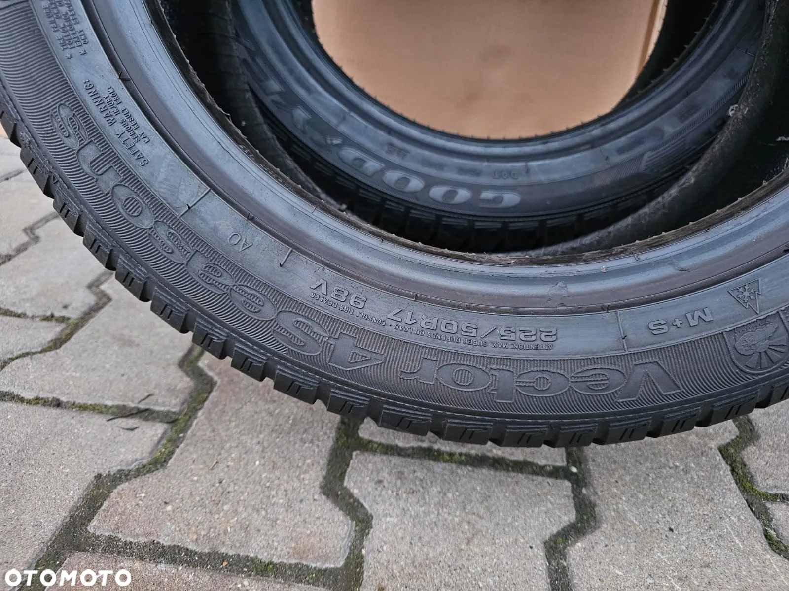 (O77) 225/50R17 98V 6,5mm 17-15r / GoodYear Vector 4Seasons - 8