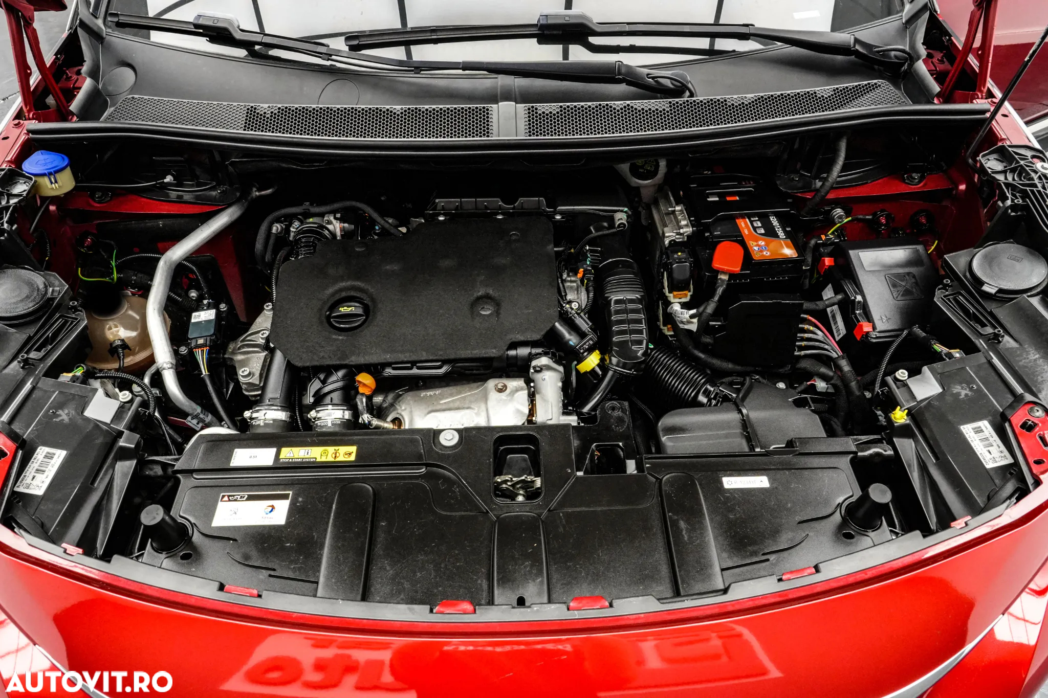 Peugeot 3008 1.5 BlueHDI S&S Allure - 31