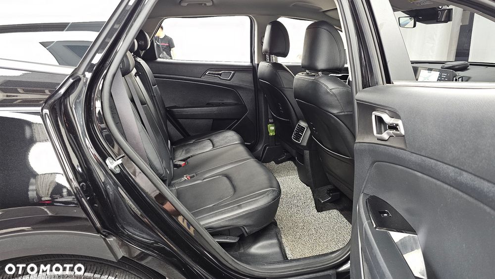 Kia Sportage - 16
