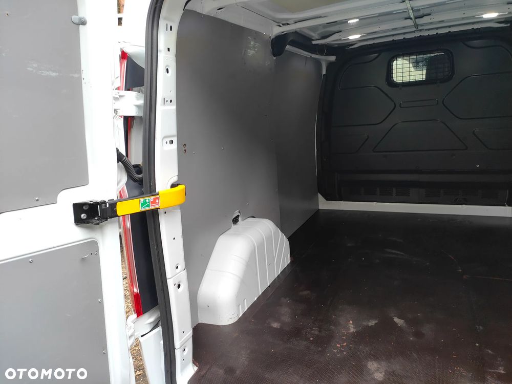 Ford TRANSIT CUSTOM 2021r 2,0 TDCI 130KM L1H1 EURO 6 LEDY CENA BRUTTO VAT 23% - 31