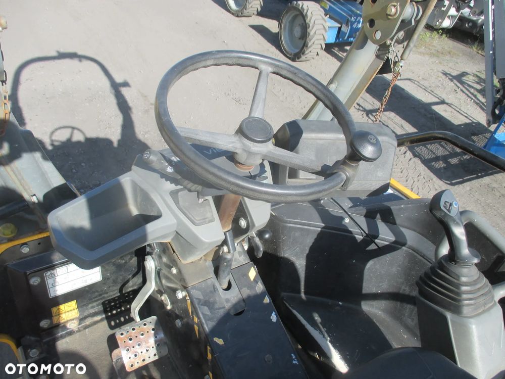 Wacker Neuson DV60 - 11