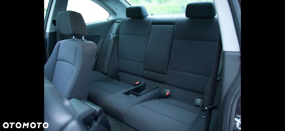BMW Seria 1 120d DPF - 21