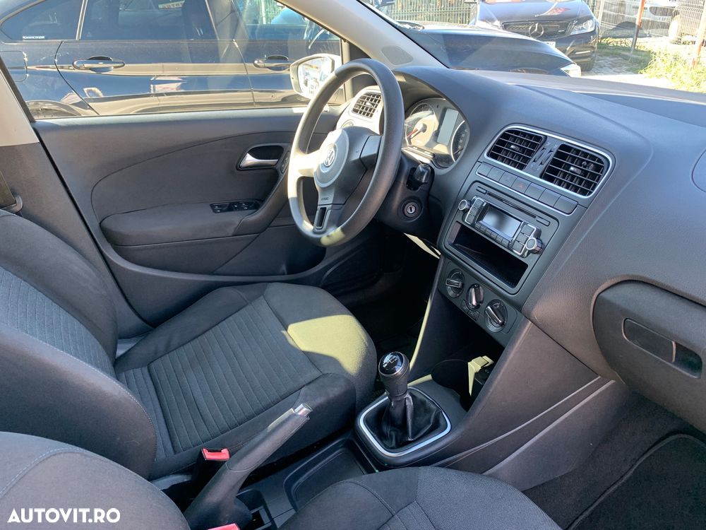 Volkswagen Polo - 4
