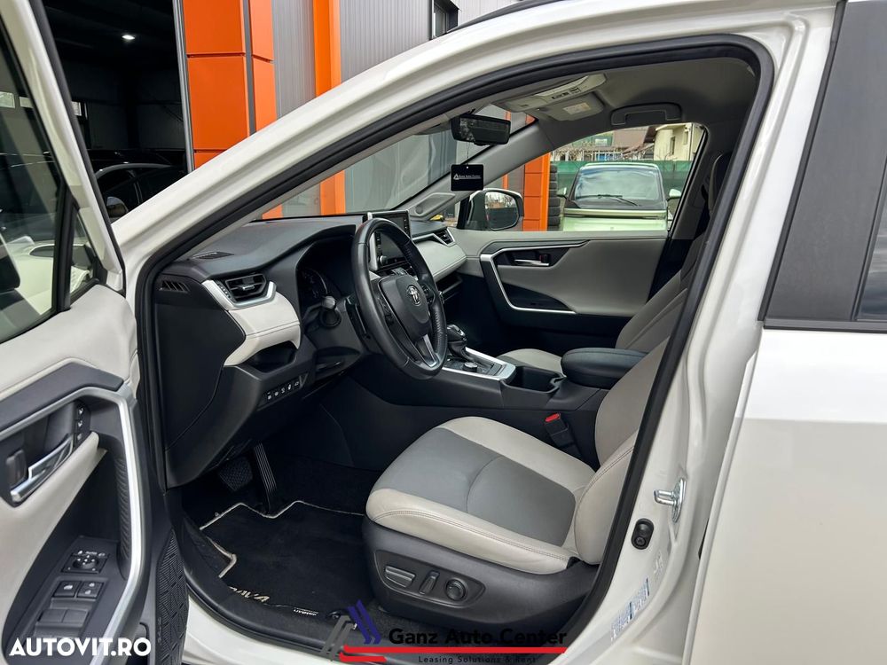 Toyota RAV4 2.5 VVT-iE 4x4 Luxury Plus - 6