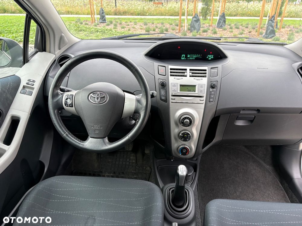 Toyota Yaris 1.3 Luna - 9